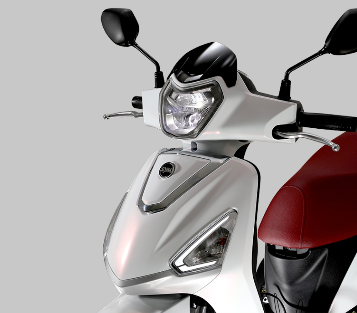 Symphony-50-E5_HEADLIGHT